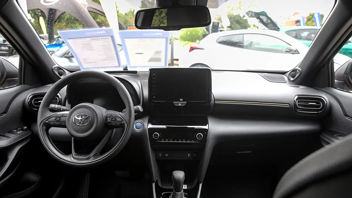 Toyota Yaris Cross Hybrid (1. nesil) iç tasarım